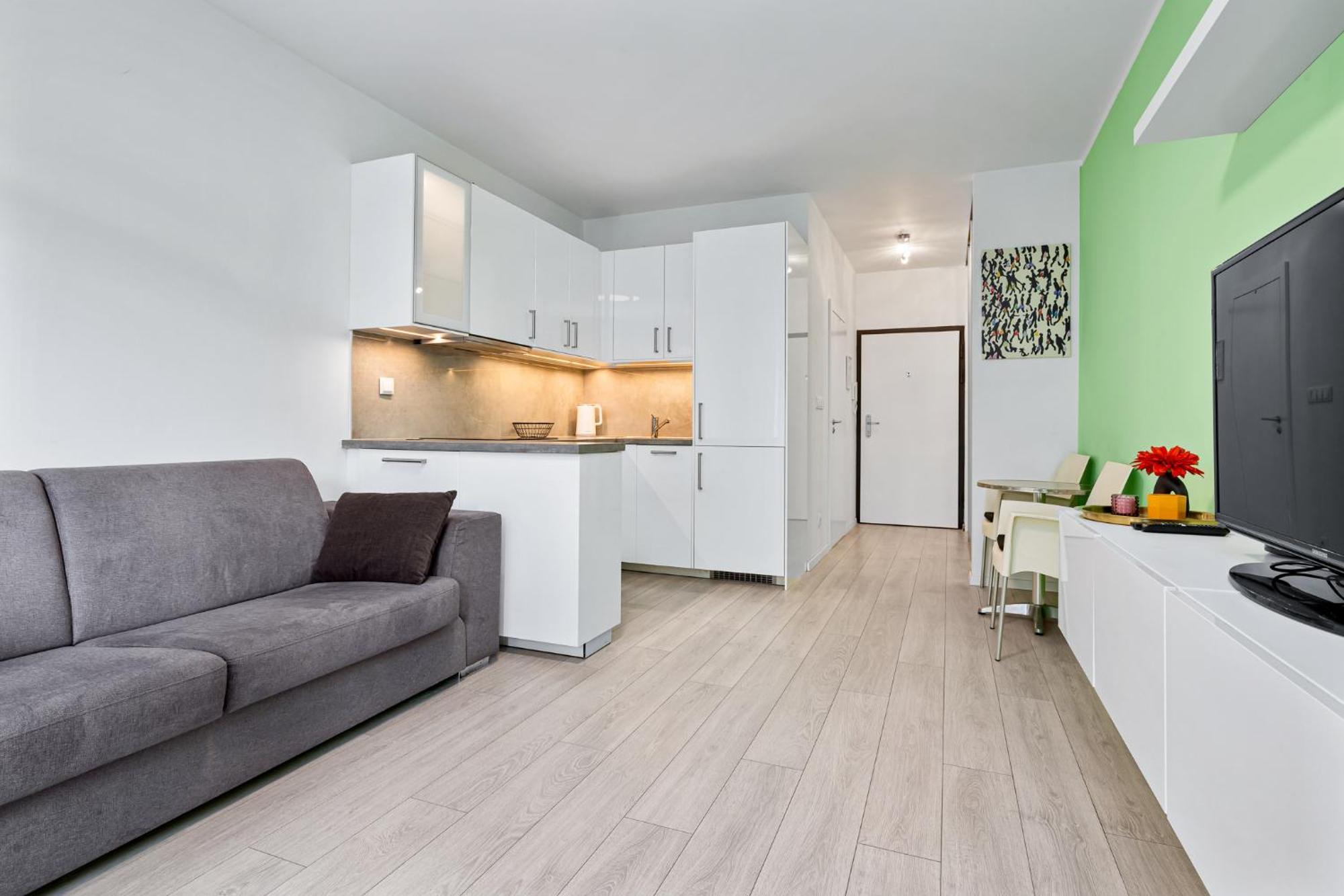 Ahoj Park, Terrace Vibes Studio, Private Parking Appartamento Bratislava